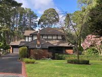 Book Park Orchards Accommodation Vacations Hotel VIC Hotel VIC