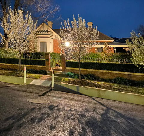 QUILTY HOUSE (Formerly Beethovens) - Hotel VIC 0