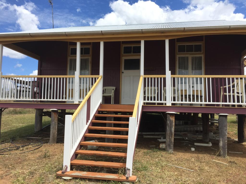 Maclagan QLD Hotel VIC