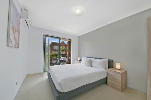 REDFERN 3 BEDROOM APARTMENT FREE PARKING WALK TO CENTRAL STATION NRE187 - Hotel VIC 3