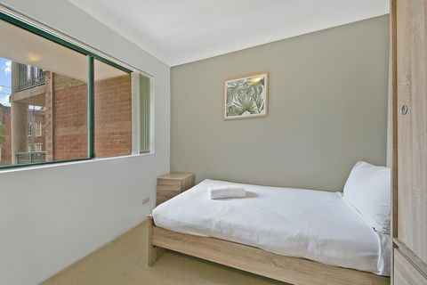 REDFERN 3 BEDROOM APARTMENT FREE PARKING WALK TO CENTRAL STATION NRE187 - Hotel VIC 2