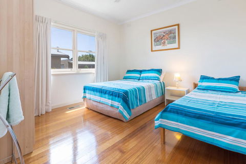 RENOVATED BEACH BEAUTY - ROSEBUD - Hotel VIC 1