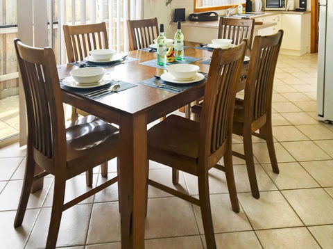 Rye 1 Sleeps 10, Great Weekender, FREE WINE, NETFLIX - Hotel VIC 3