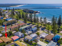 Book Yamba Accommodation Vacations Hotel VIC Hotel VIC