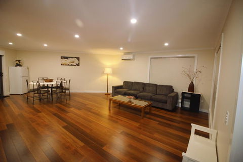 Silver House - Melbourne Airport Accommodation - Hotel VIC 3