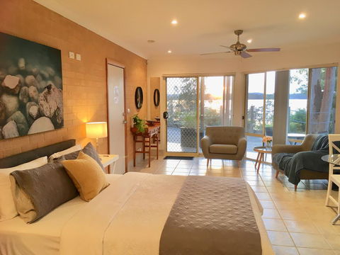 SilverWaters Waterfront Accommodation - Hotel VIC 1