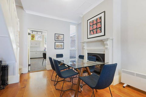 Spacious Victorian With Harbour View Terrace - Hotel VIC 2