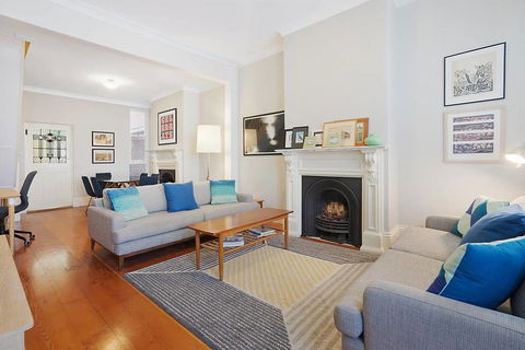 Spacious Victorian With Harbour View Terrace - Hotel VIC 0