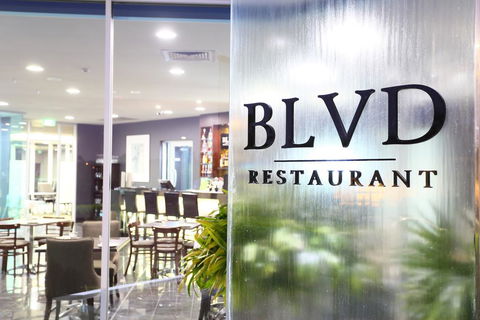 Springfield Lakes Boutique Hotel - Hotel VIC 3