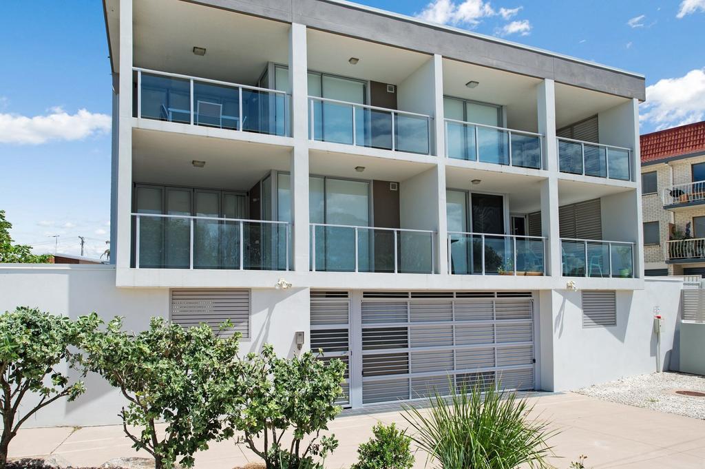Woorim QLD Hotel VIC