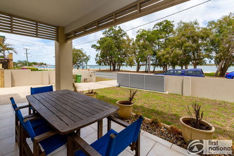 Stunning Waterfront Home With Pool - Sylvan Beach Esp, Bellara - Hotel VIC 0