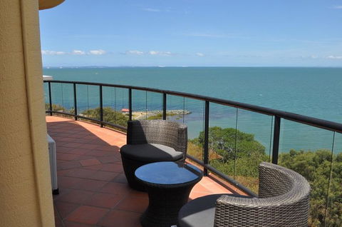 Sunset Sails Redcliffe - Hotel VIC 1