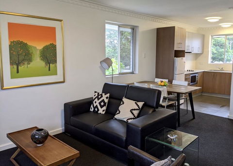 Superb 2 BR Apartment Minutes To CBD- Cen8 - Hotel VIC 0