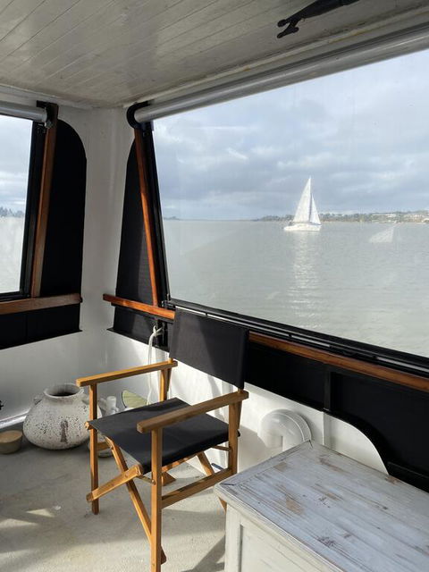 Swamp Fox Luxury 2BR Dutch Barge - Hotel VIC 3