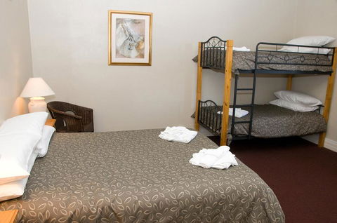 The Alpine Hotel - Hotel VIC 2