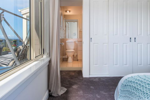 Sunrise On The Bay - Hotel VIC 15