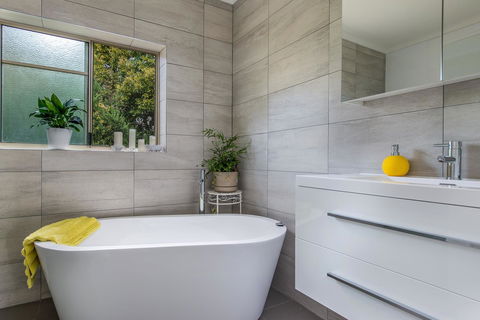 Sunrise On The Bay - Hotel VIC 6