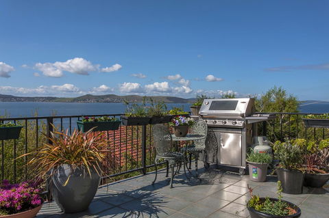 Sunrise On The Bay - Hotel VIC 12