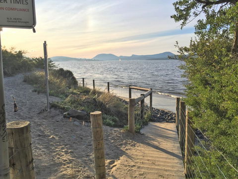 Sunrise On The Bay - Hotel VIC 22