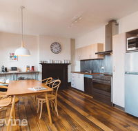 Devine Stays - Westside Apartment on Elizabeth - Hotel VIC