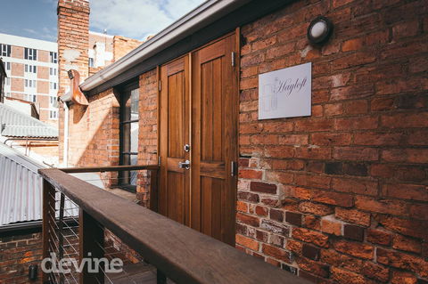 Devine Stays - Hayloft On ELizabeth - Hotel VIC 10