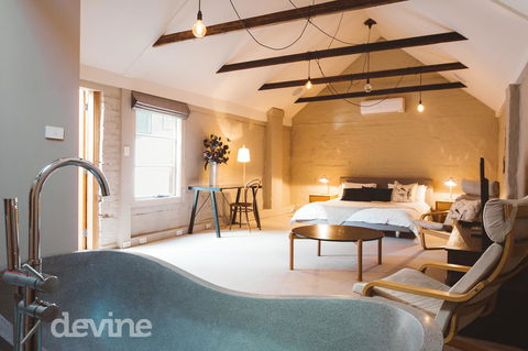 Devine Stays - Hayloft On ELizabeth - Hotel VIC 13