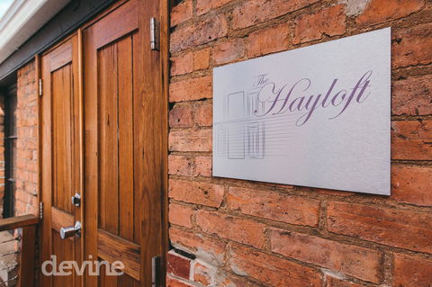 Devine Stays - Hayloft On ELizabeth - Hotel VIC 7