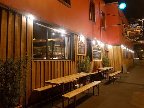 Little Nee's - Hotel VIC 2