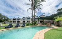 Book Blairgowrie Accommodation Vacations Hotel VIC Hotel VIC