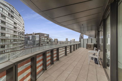 Best Views On Collins - Hotel VIC 20