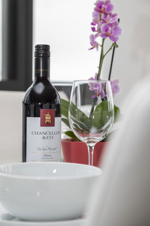 Best Views On Collins - Hotel VIC 38