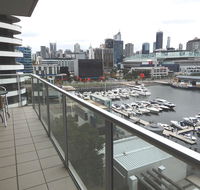 AKOM Docklands - Hotel VIC