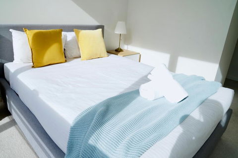 Pride Docklands Waterfront Apartment City View - Hotel VIC 2