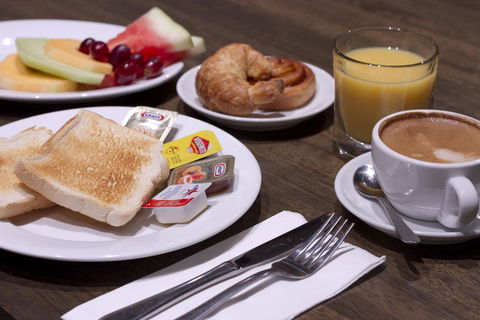Causeway 353 Hotel - Hotel VIC 19