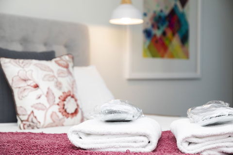 Signature Waterfront Apartments - Hotel VIC 6