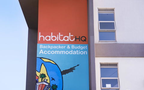 Habitat HQ - Hotel VIC 20