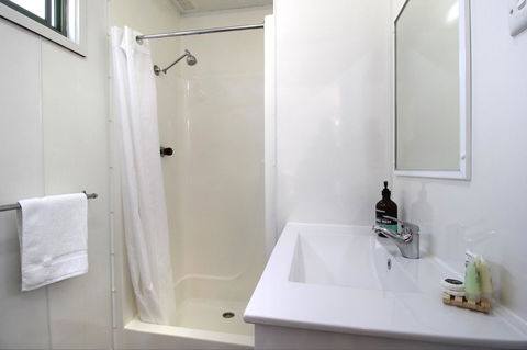 Kanasta Caravan Park - Hotel VIC 24