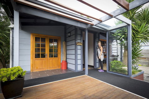 Azen Haven - Hotel VIC 17