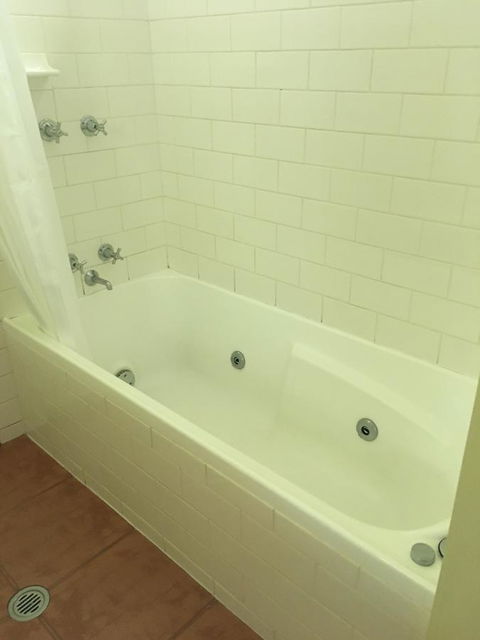 Lakeside Conti Villas - Hotel VIC 16