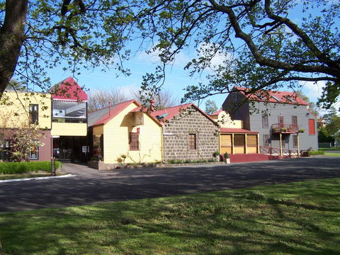 The Camperdown Mill - Hotel VIC 0