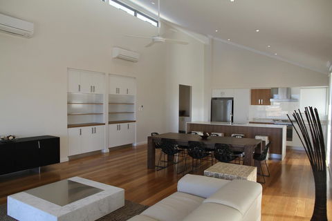 The Carnarvon Luxury Canal Home - Hotel VIC 3