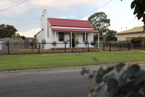 The Cottage - Hotel VIC 0