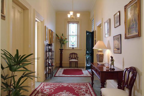 The Lodge Country House - Hotel VIC 2