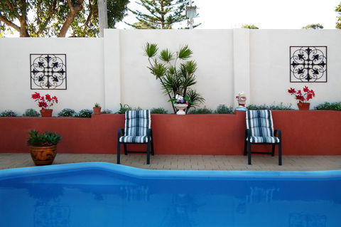 The Spanish Retreat And BnB - 24 Hrs - Hotel VIC 3