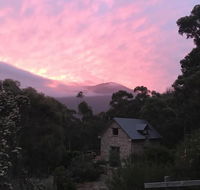 The Stone Cottage with tennis court - Hotel VIC