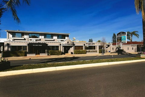The Town House Motor Inn - Hotel VIC 1