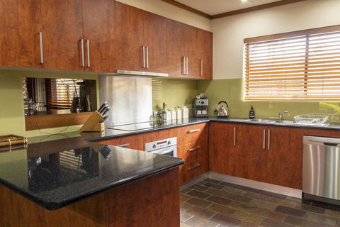 The Townhouse - Hotel VIC 2