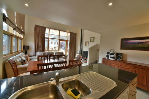 Tomarlin Views 1 - Hotel VIC 2