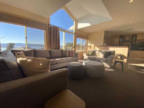 Torino 6 - Lake Jindabyne & Snowy Mountain Views - Hotel VIC 0