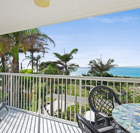 Views of Moreton Island from balcony at Beachside Haven Rickman Pde Woorim - Hotel VIC